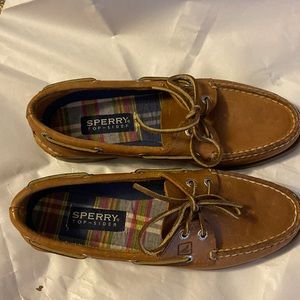 Women’s Sperry Topsiders size 8